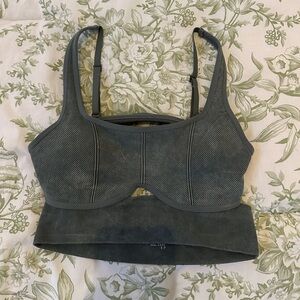 Aerie offline top